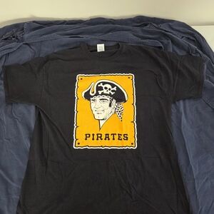 Pittsburgh Pirates Graphic Shirt